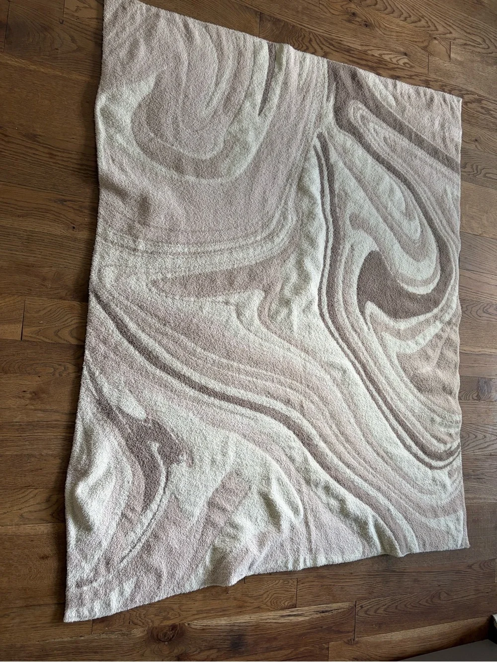 Barefoot Dreams Cozychic marbled Blanket in Cream sand Multi like new 45 x 60”